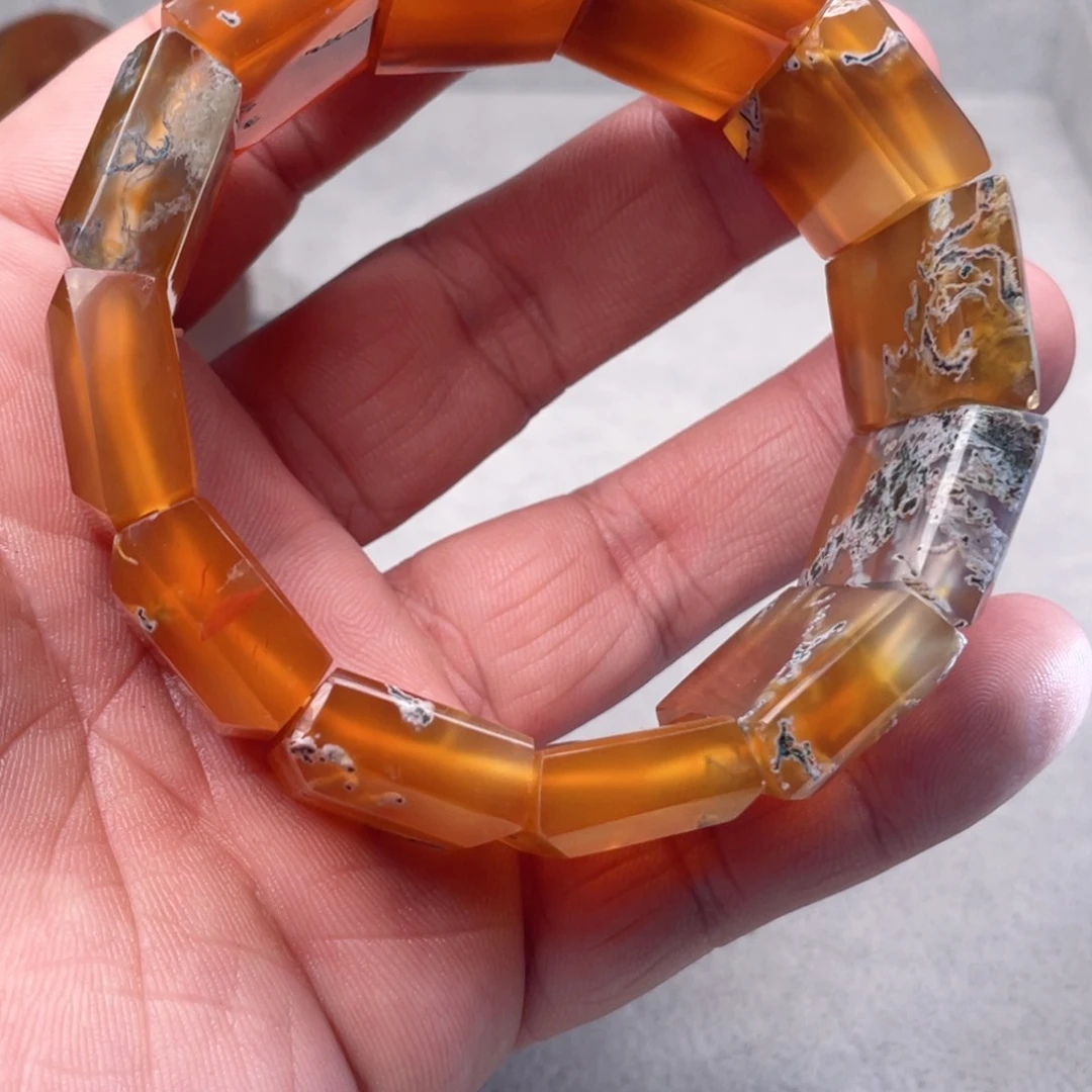 【闪购商品】玛瑙/玉髓颈饰未镶嵌治****姐