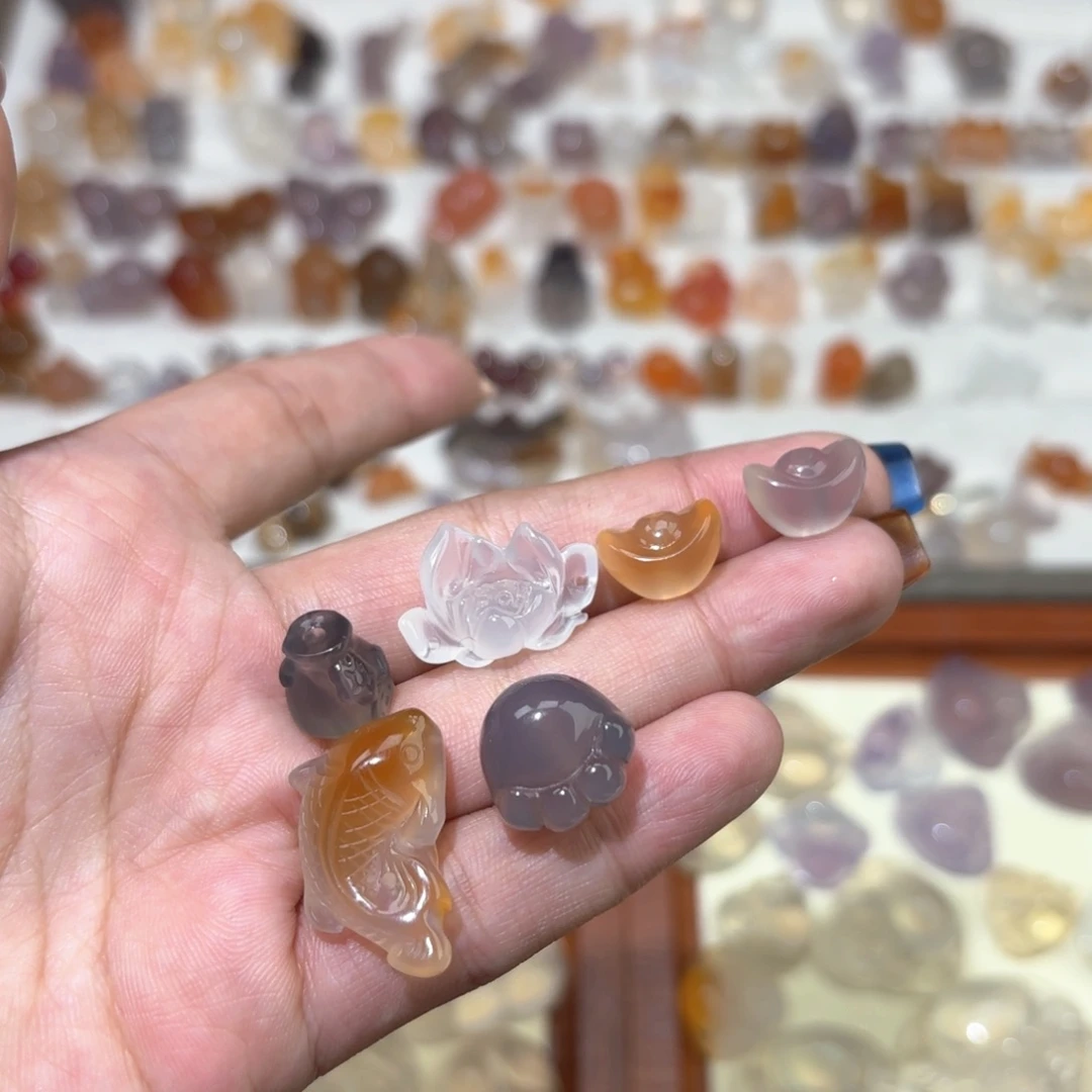 玛瑙/玉髓颈饰未镶嵌靥****