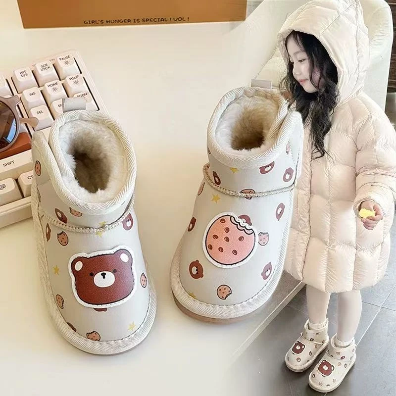 儿童2025冬季新款软底防滑短靴男女童卡通雪地靴5518