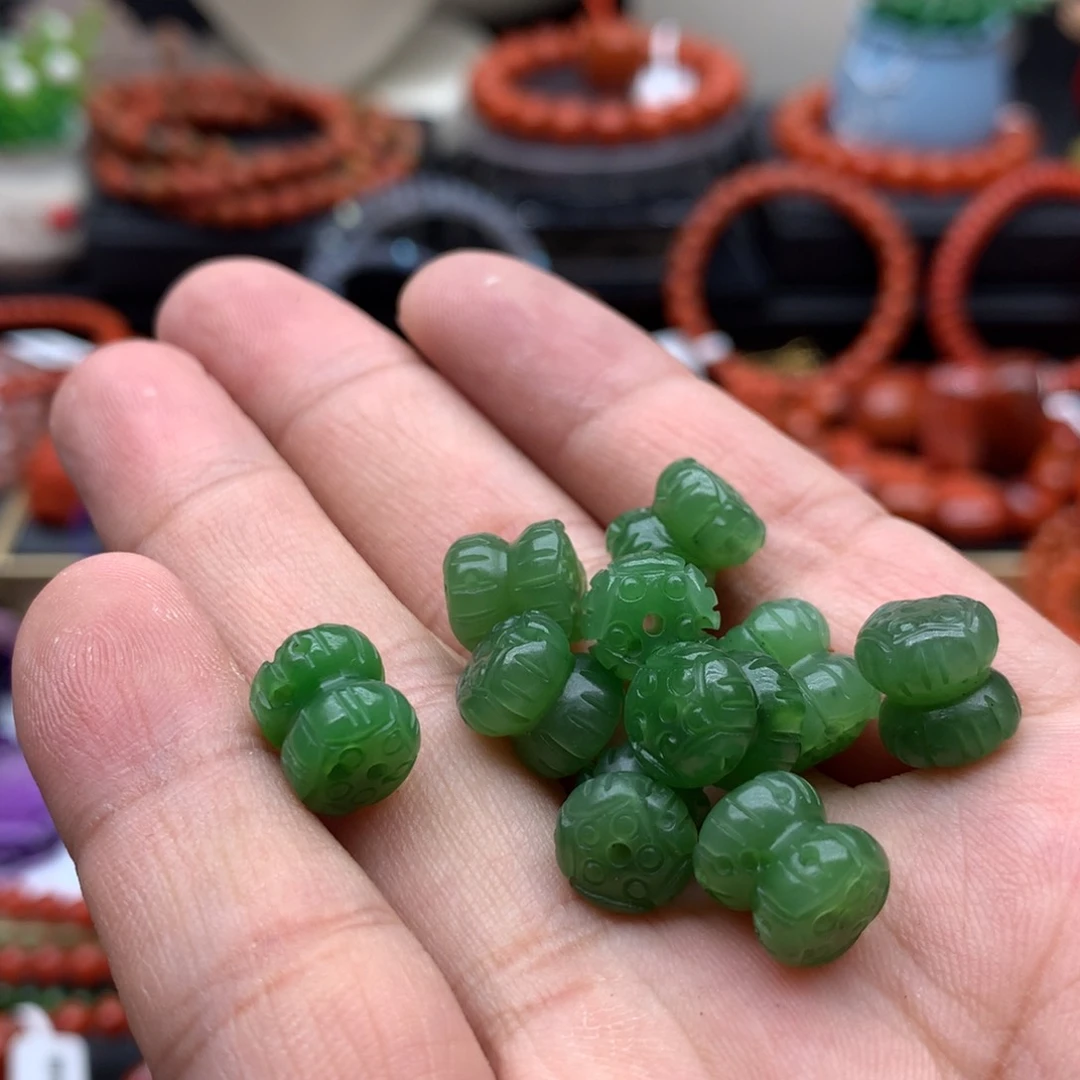 和田玉（碧玉）未镶嵌珠宝半成品发货一个