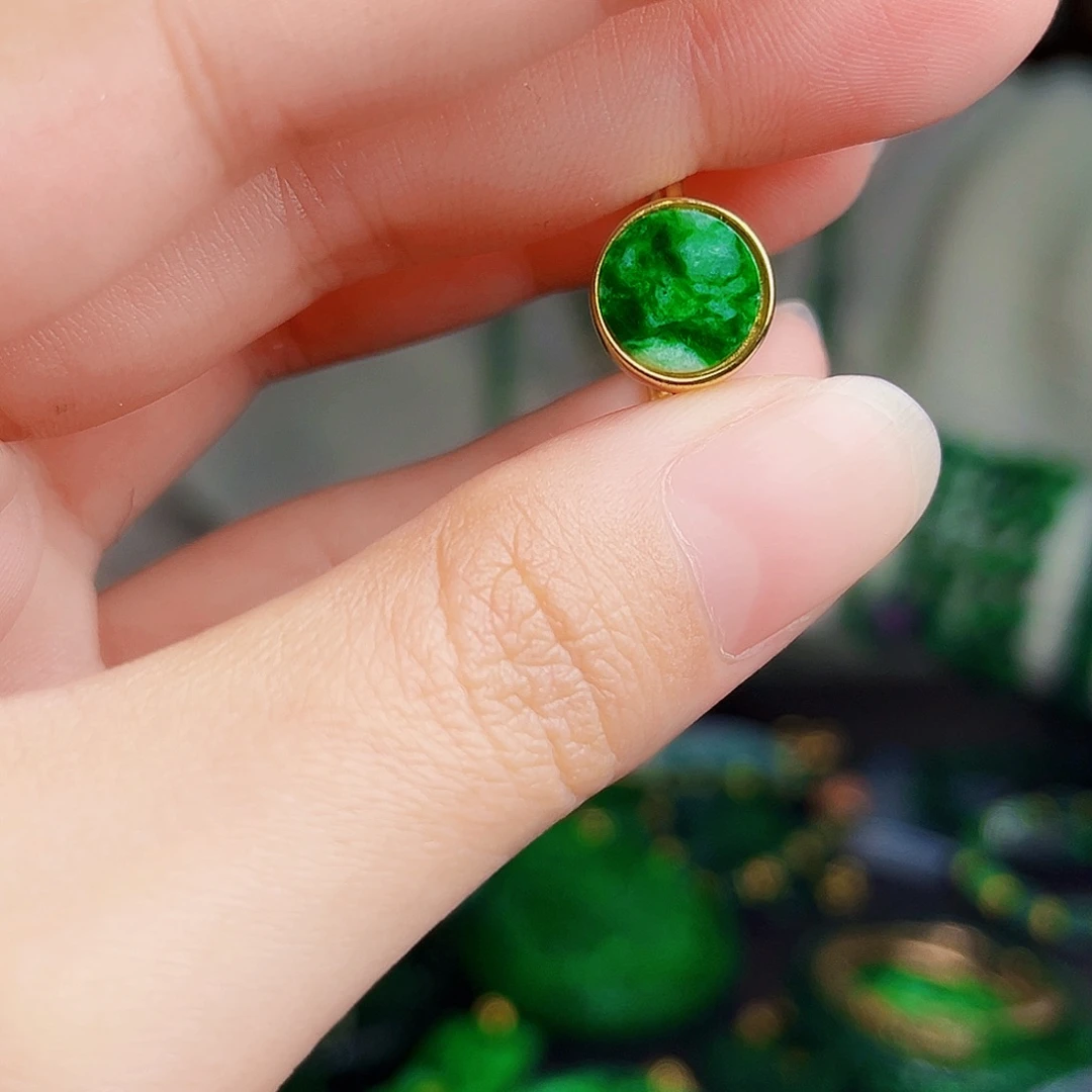 颈饰银S925镶嵌翡翠多样性