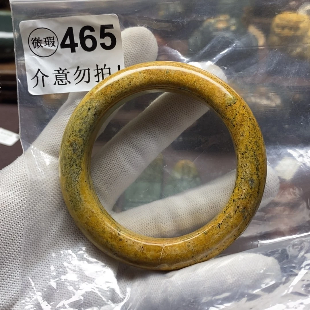 未镶嵌岫岩河磨玉（透闪石质玉）把件