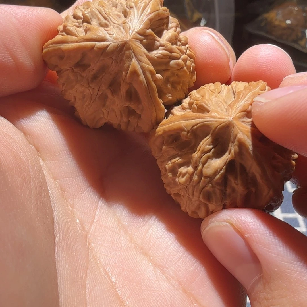 文玩核桃吊坠御龙