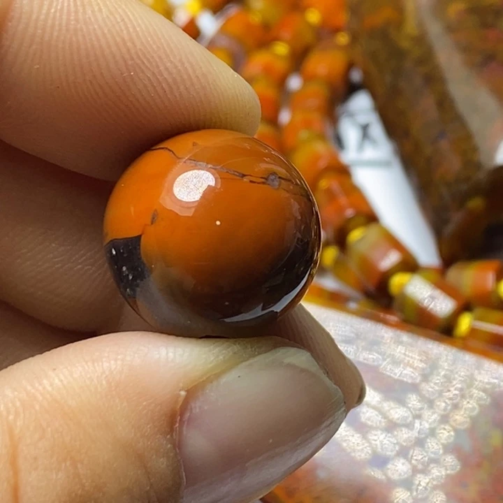 玛瑙/玉髓颈饰未镶嵌美***言