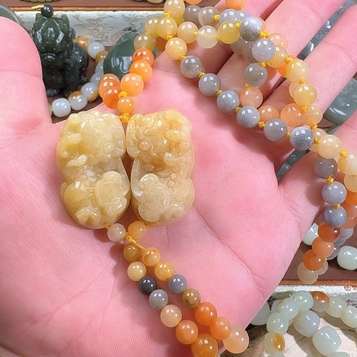 蛇纹石玉未镶嵌颈饰