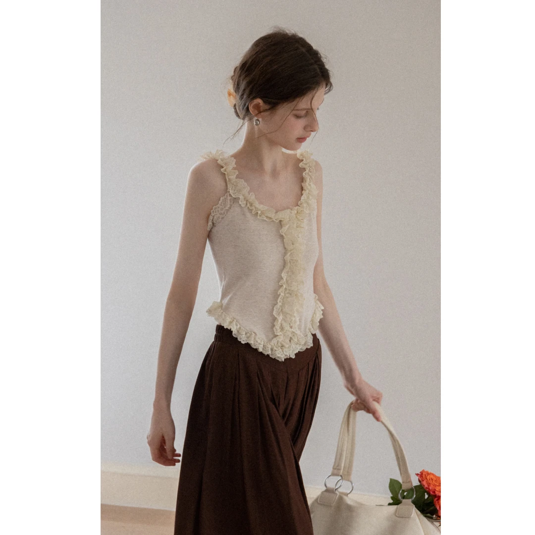 EGGKA【现现】V领拼蕾丝花边无袖背心E25A5581AF