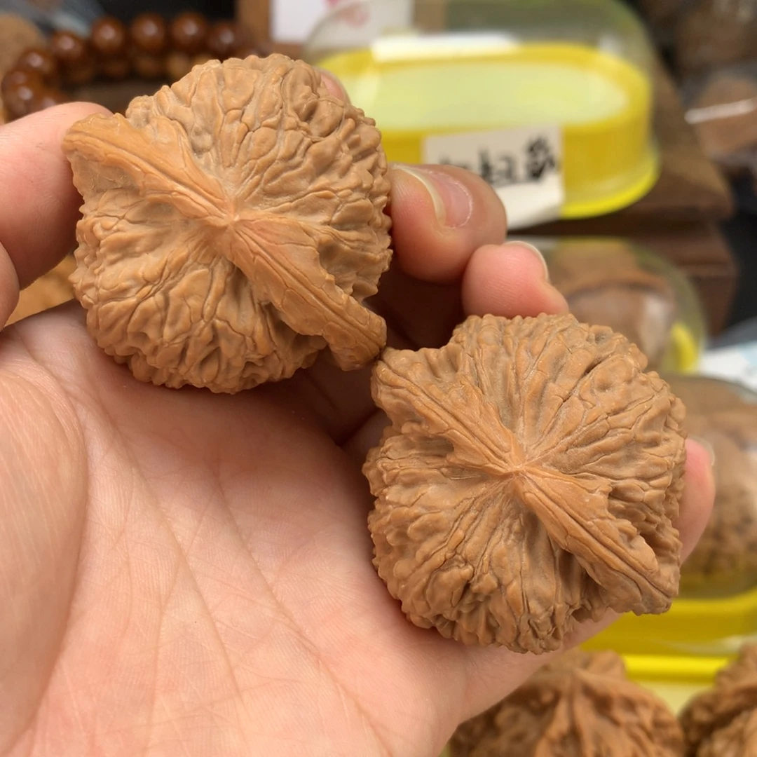 文玩核桃把件47白狮子