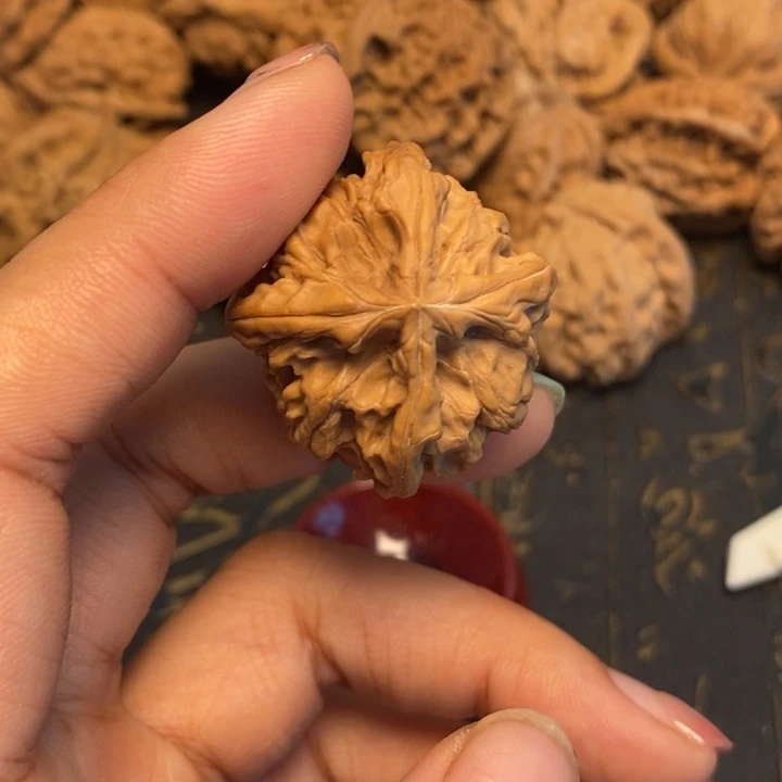 文玩核桃吊坠浅***风文玩核桃异形单只