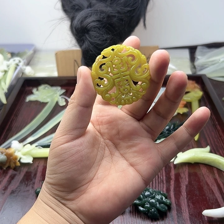蛇纹石玉发饰合金