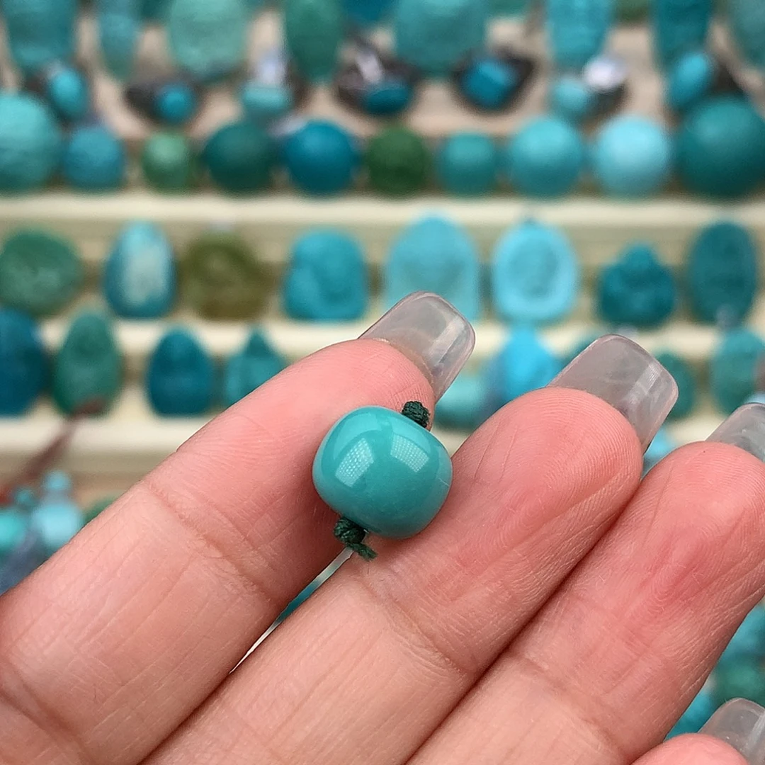 绿松石未镶嵌珠宝奇石10