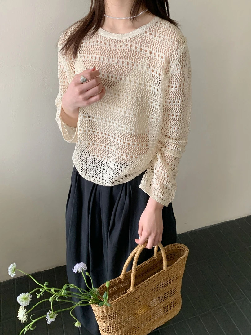 【潘潘.688856】2025年夏季新款桑蚕丝和纸+金线圆领长袖镂空针织衫
