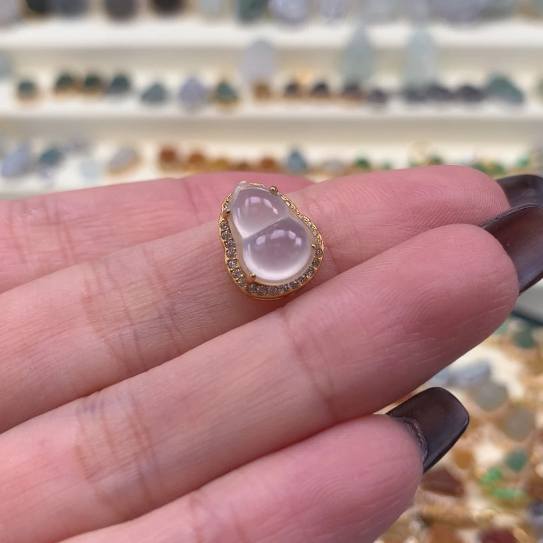 翡翠银S925镶嵌颈饰葫芦