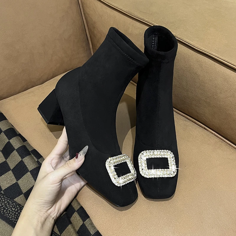 粗跟女靴方头百搭冬季短靴女一脚蹬瘦瘦靴学院风方头厚黑美学