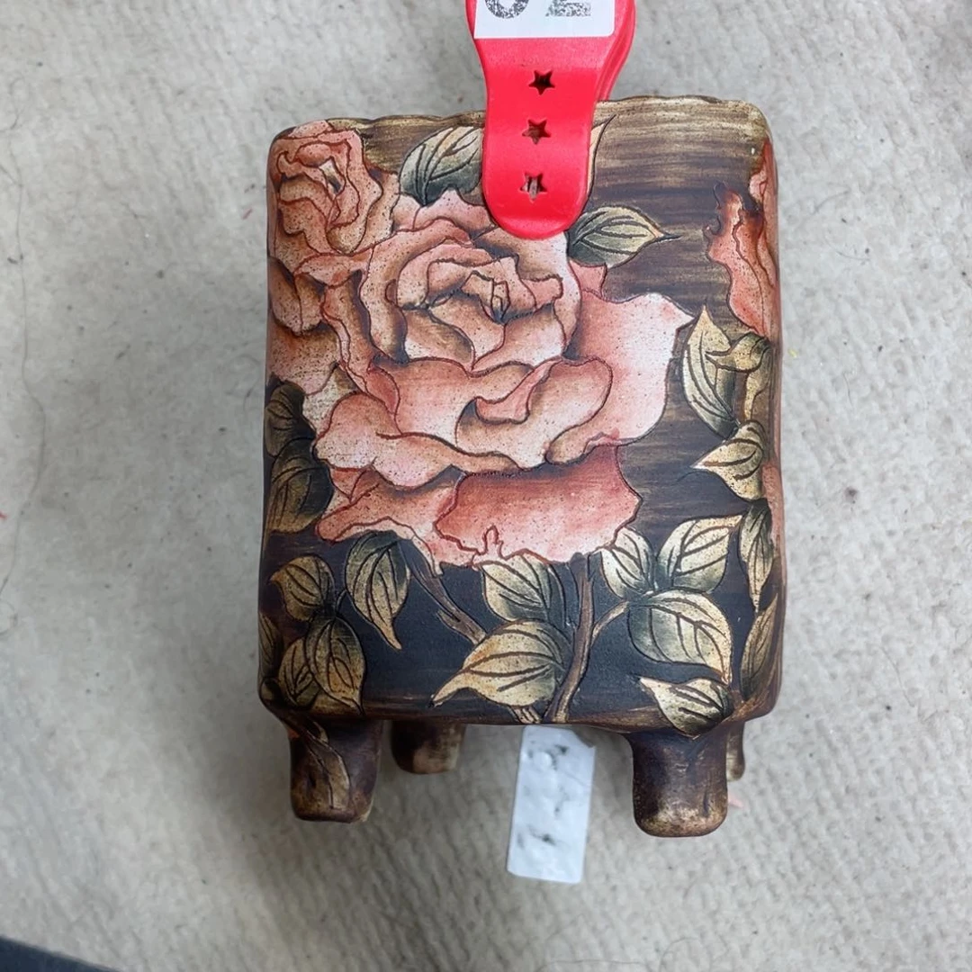 紫砂花盆在****英陶瓷多肉花盆精品