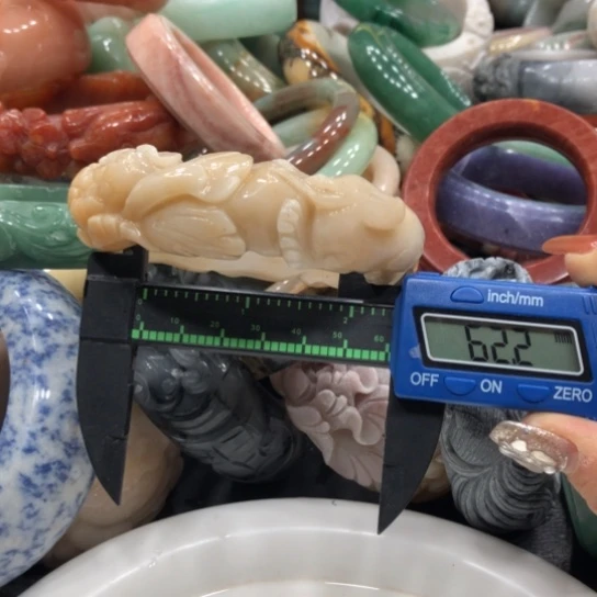 未镶嵌石英质玉珠宝半成品51