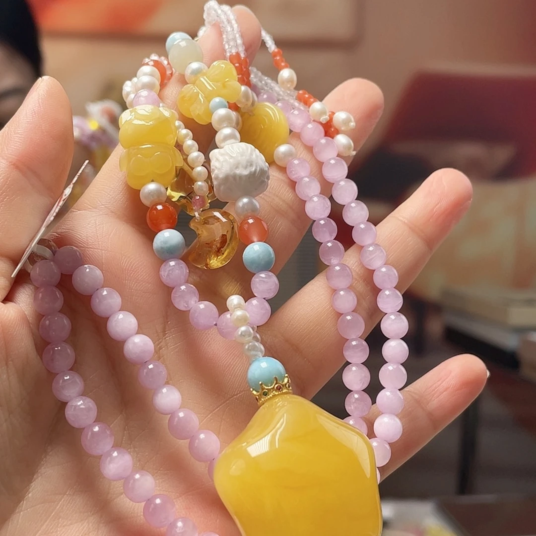 琥珀未镶嵌裸石吊坠