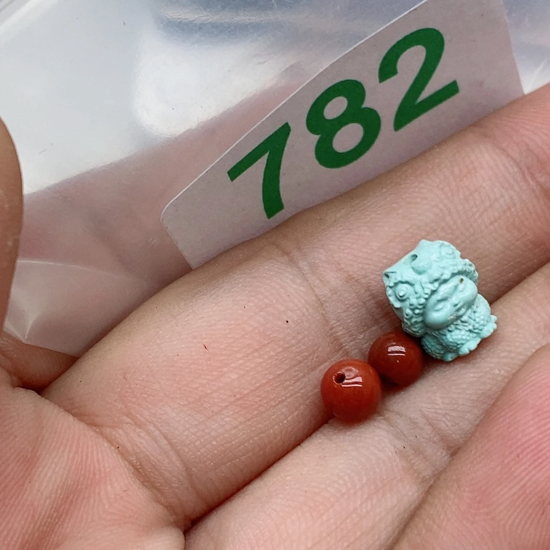 南红玛瑙未镶嵌珠宝奇石程*