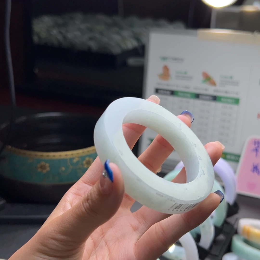 定制翡翠翡翠未镶嵌C*?