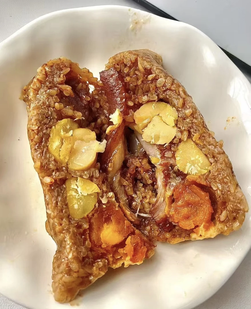 【新疆包邮】霸王粽鲜肉粽新鲜五花蛋黄大肉粽端午节早餐手工真空