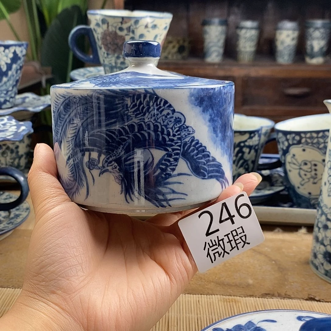 手工手绘青花陶瓷