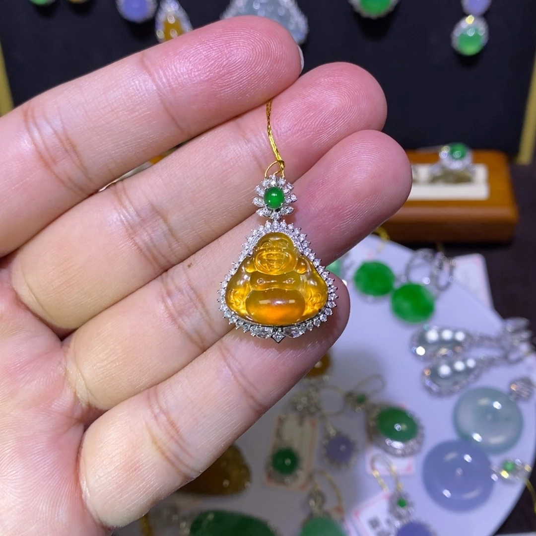 【闪购商品】颈饰18K金镶嵌翡翠