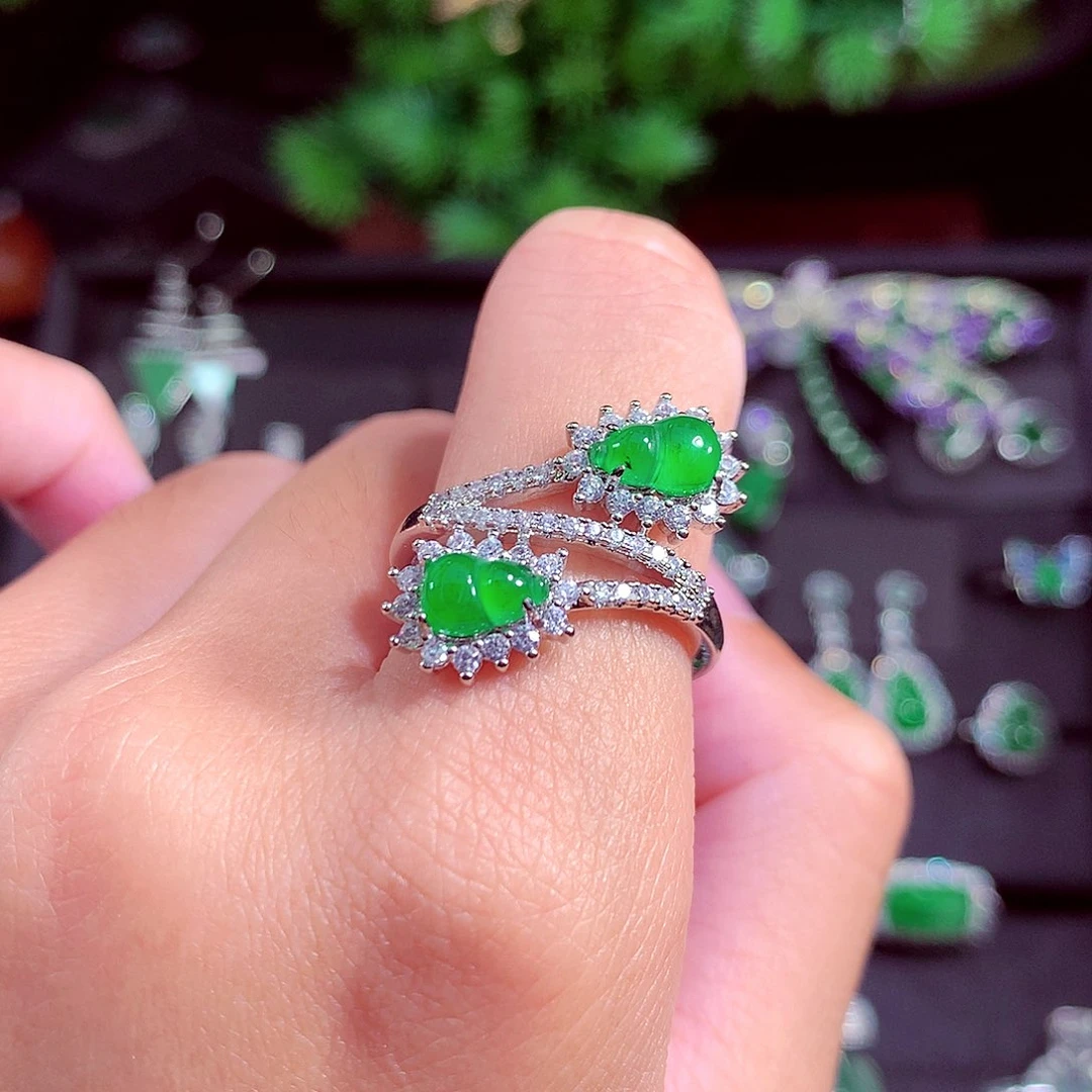 颈饰未镶嵌翡翠天然