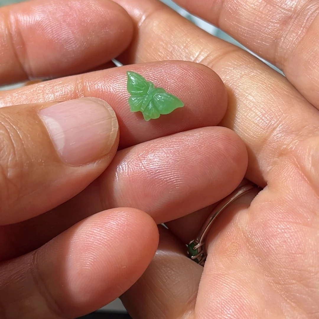 定制翡翠未镶嵌蝴蝶