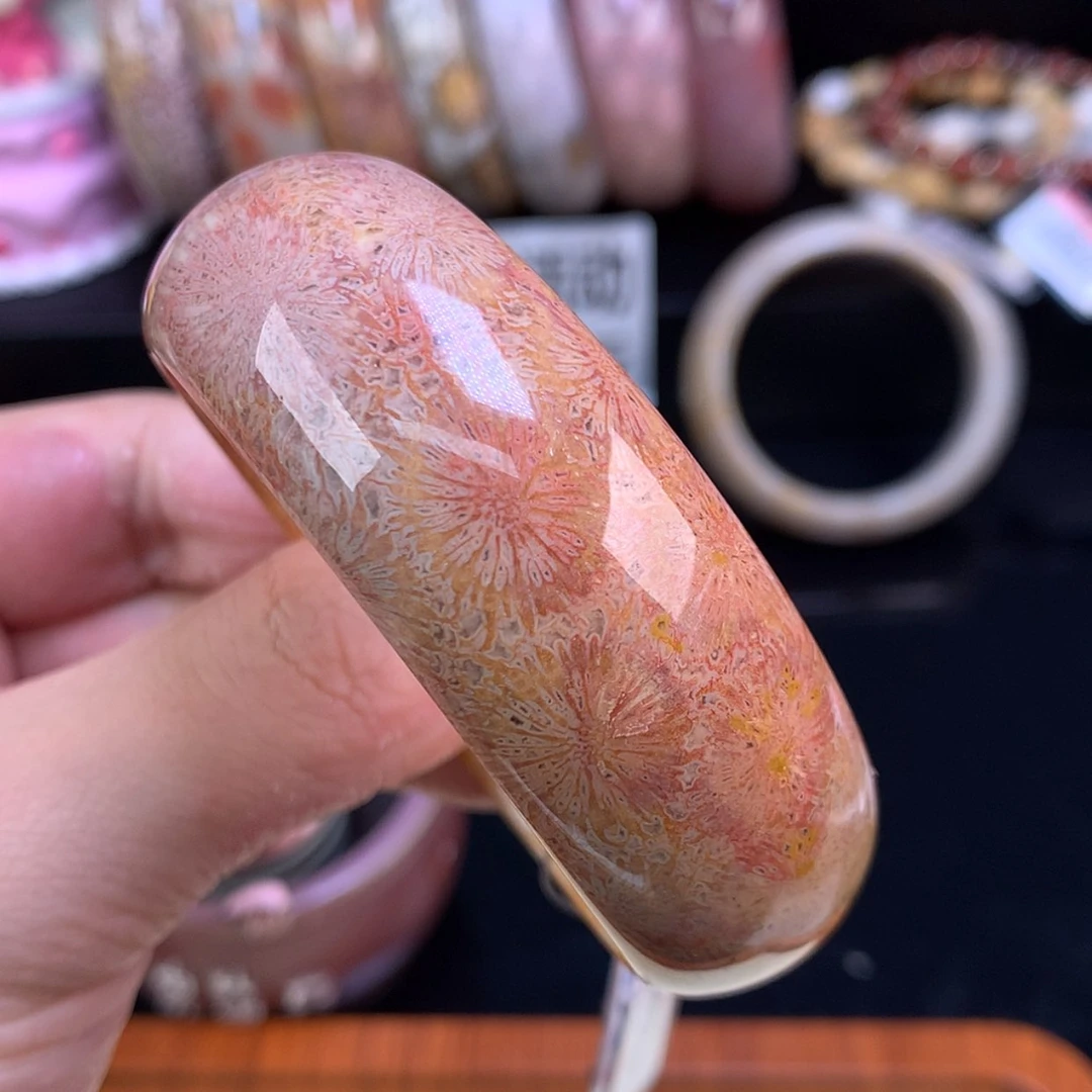 【闪购商品】颈饰未镶嵌硅化珊瑚（珊瑚玉）26号56.2圈粉皮花