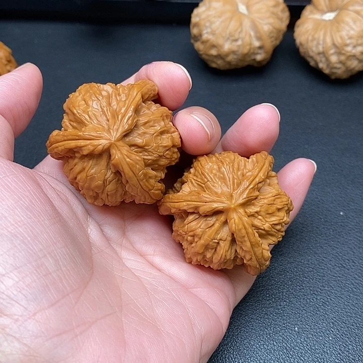 今***夜把件文玩核桃白奔