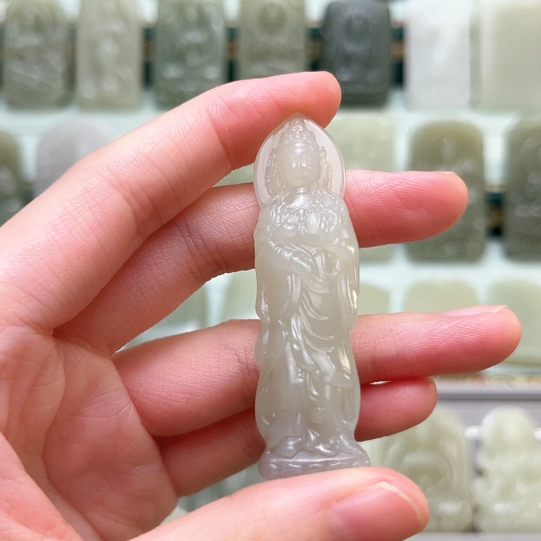 和田玉未镶嵌颈饰