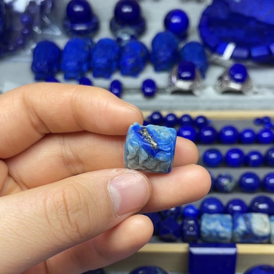 青金石配饰未镶嵌