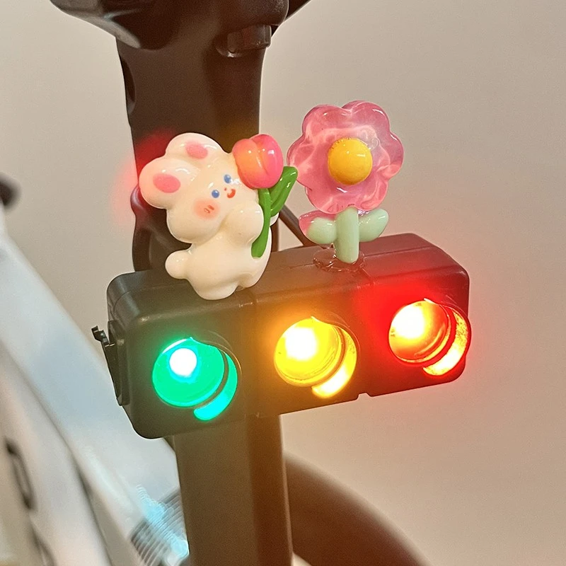 自行车尾灯红绿灯充电款警示灯可爱卡通单车公路车山地车夜骑灯