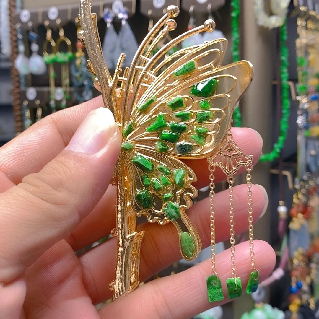 未镶嵌翡翠耳饰翡翠