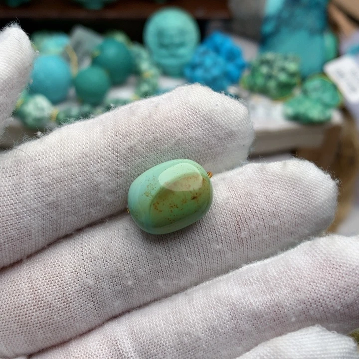 绿松石未镶嵌珠宝奇石