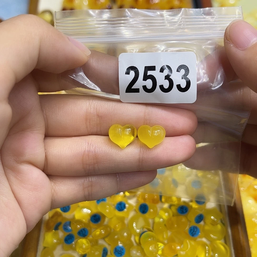 琥珀未镶嵌珠宝奇石