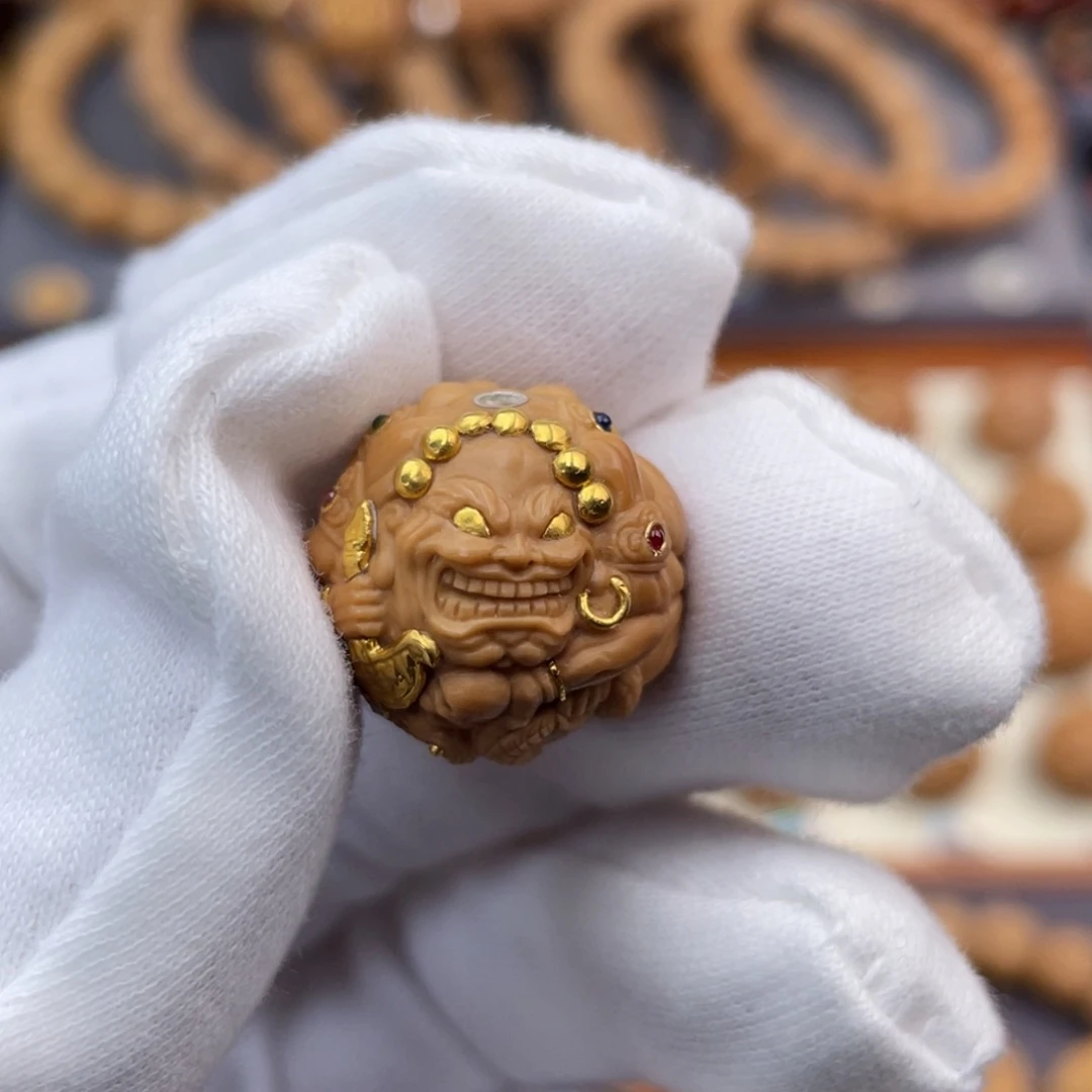 猴头核桃吊坠六臂伏魔尊者