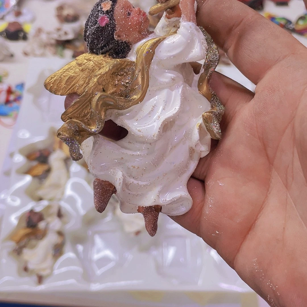 摆件奚***?微瑕。