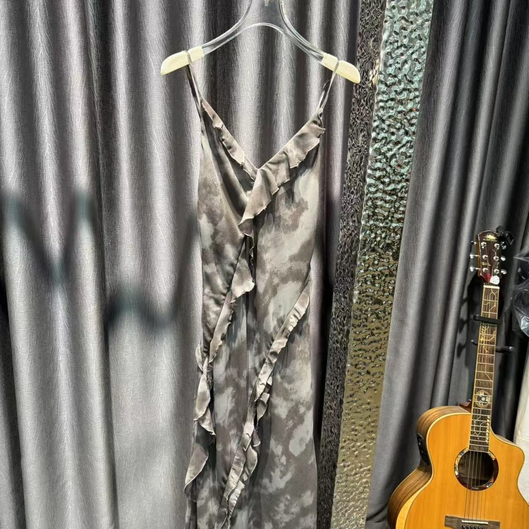 【花花专属】2025新款海鸥碳灰色扎染度假风显瘦连衣裙