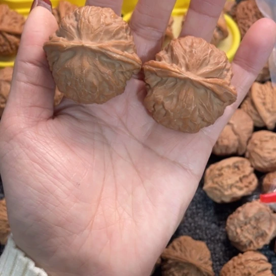 文玩核桃吊坠5宫灯