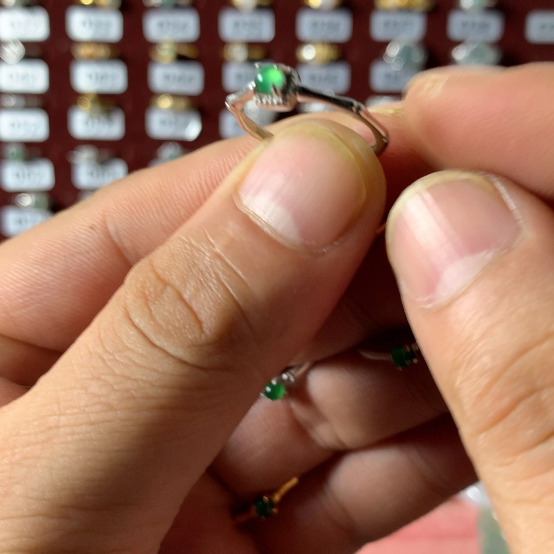 果***儿翡翠银S925镶嵌戒指491