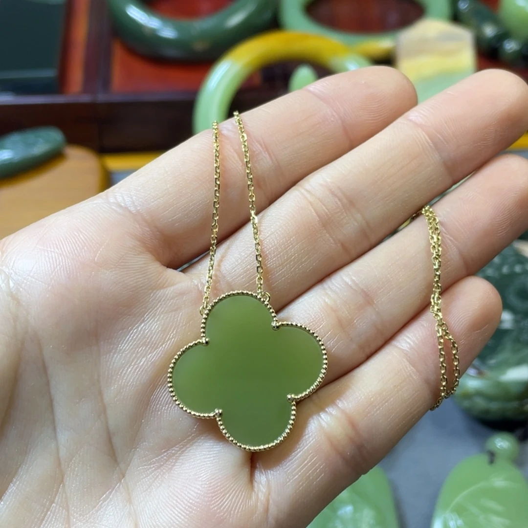 和***荷岫岩老玉（透闪石质玉）未镶嵌挂件