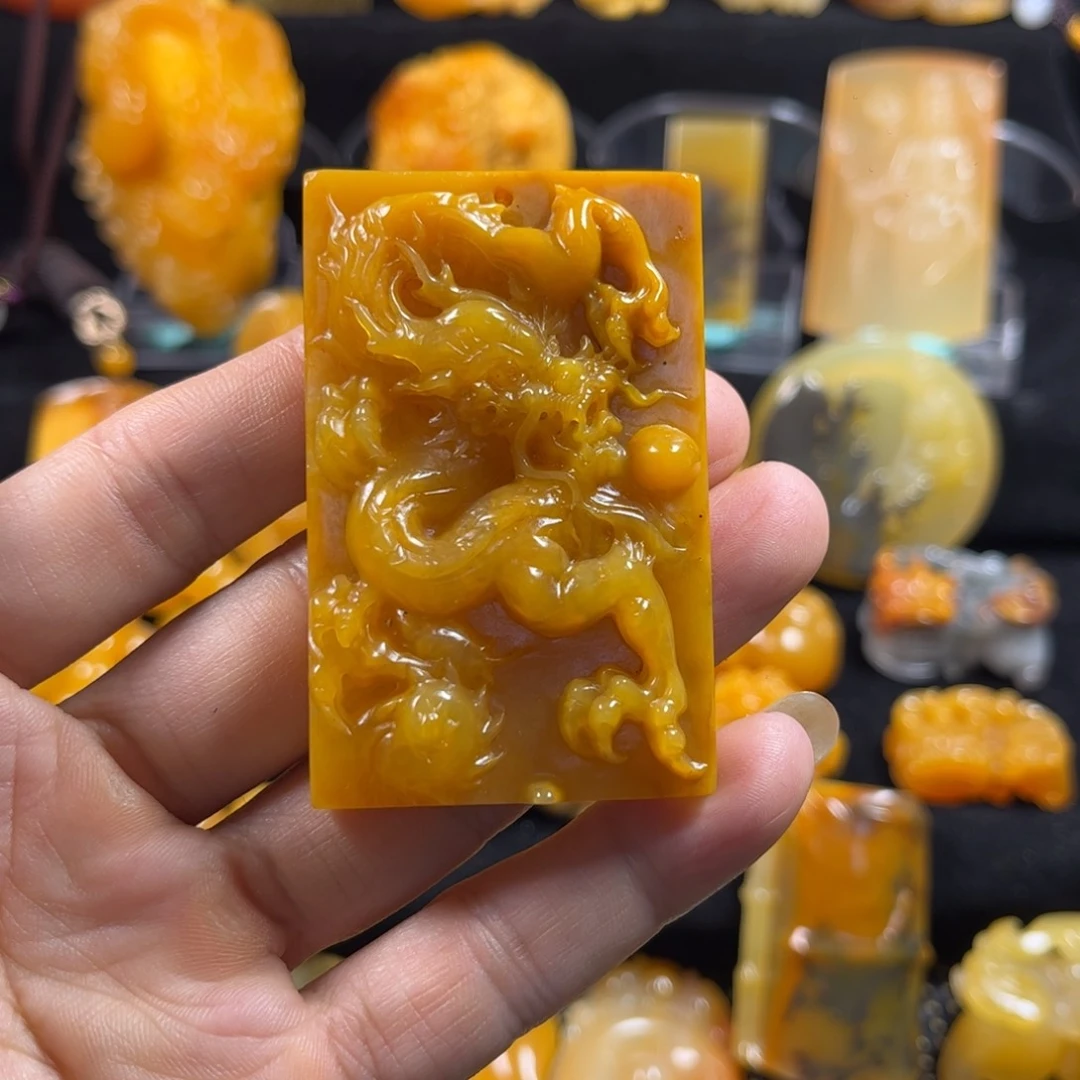 石英质玉（黄龙玉）未镶嵌貔貅