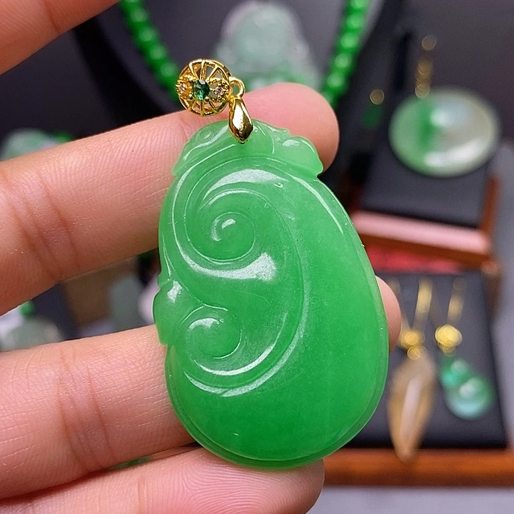 吊坠(赠链)未镶嵌翡翠