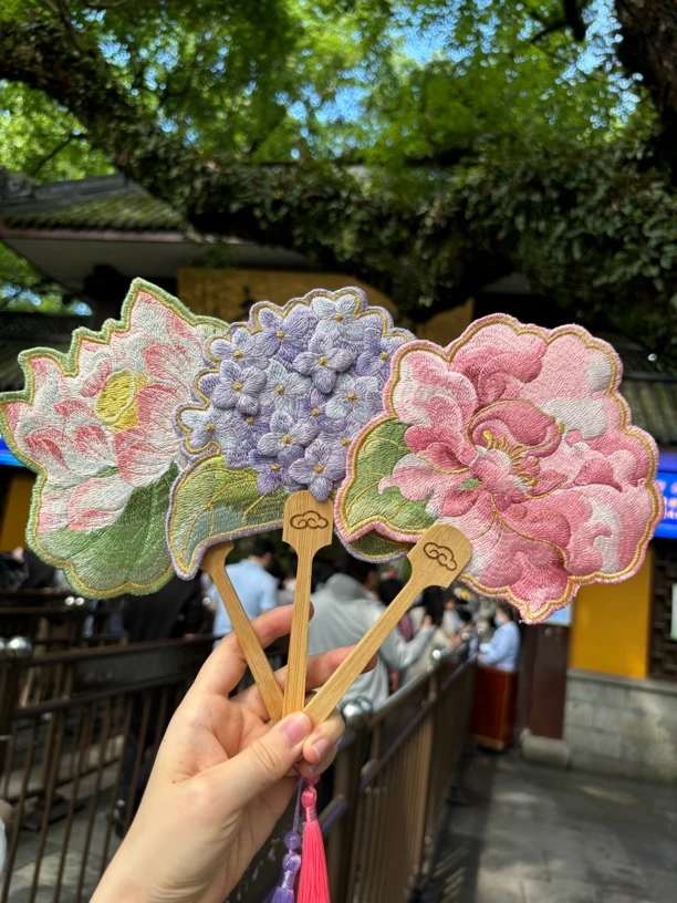西湖荷花季限定  繁花似锦国风刺绣流苏花扇