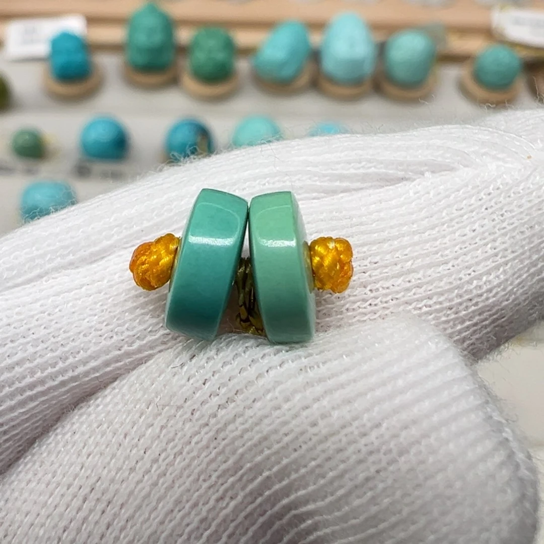 绿松石配饰未镶嵌