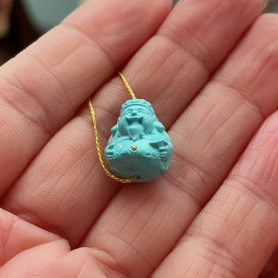 绿松石颈饰未镶嵌