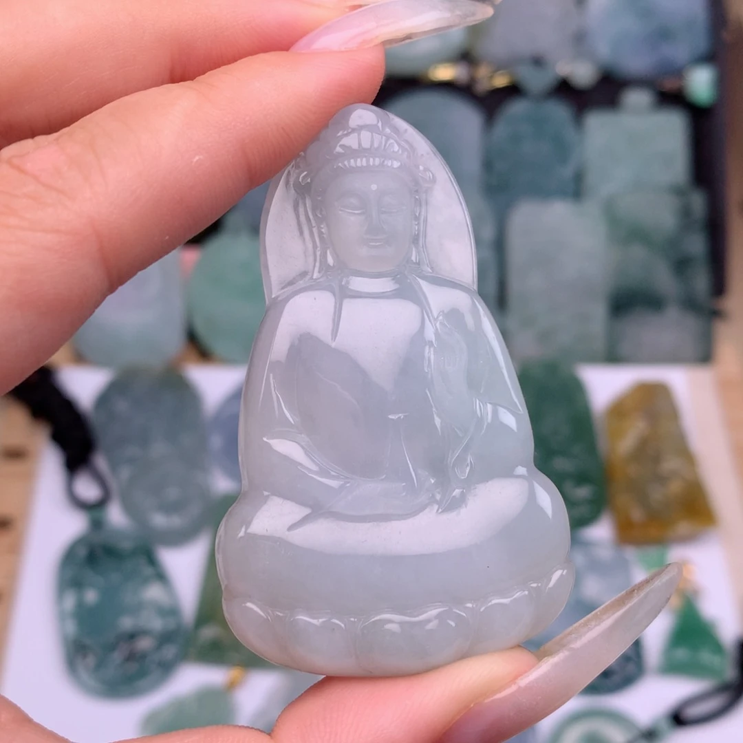 翡翠未镶嵌颈饰素衣