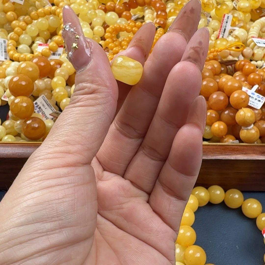 琥珀未镶嵌珠宝奇石