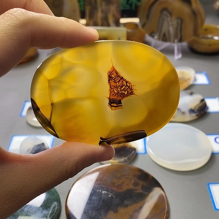 玛瑙/玉髓未镶嵌珠宝半成品43