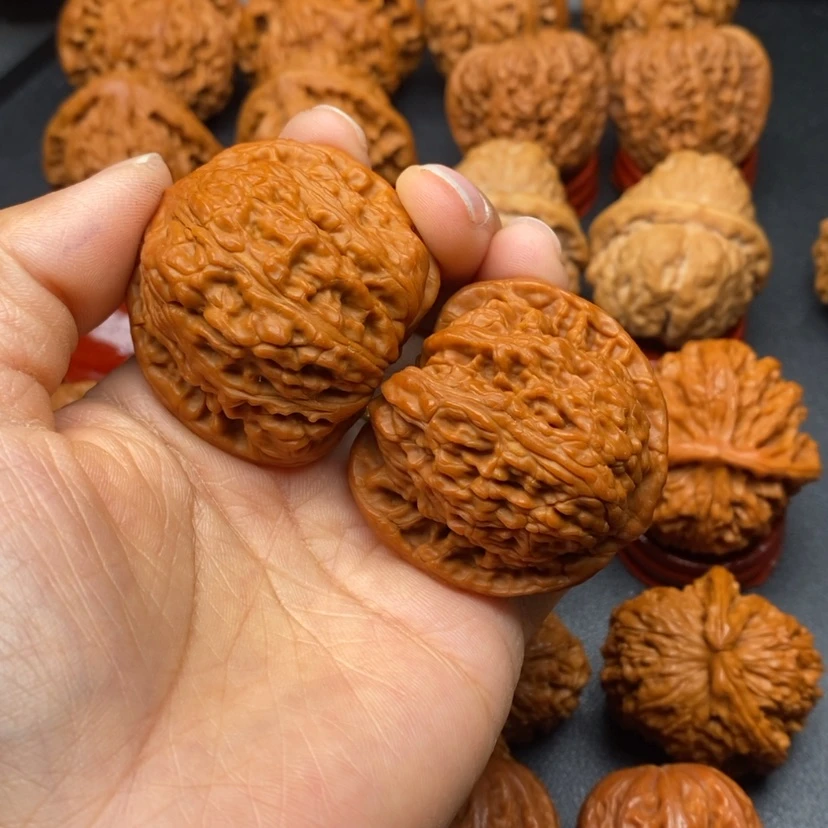 【闪购商品】文玩核桃把件发*核桃